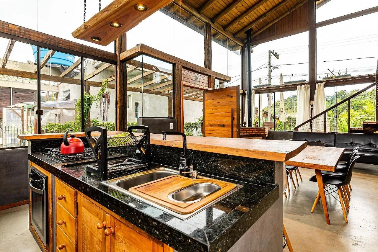 Duplex 3Q Churrasq. E Garagem Prox A Praia Emb686 봄비나스